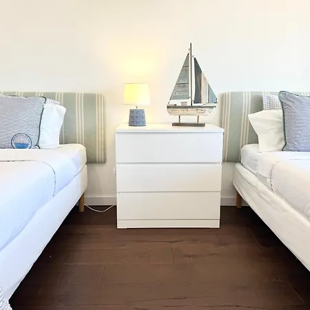 The Luxe View Spot * Costa da Caparica